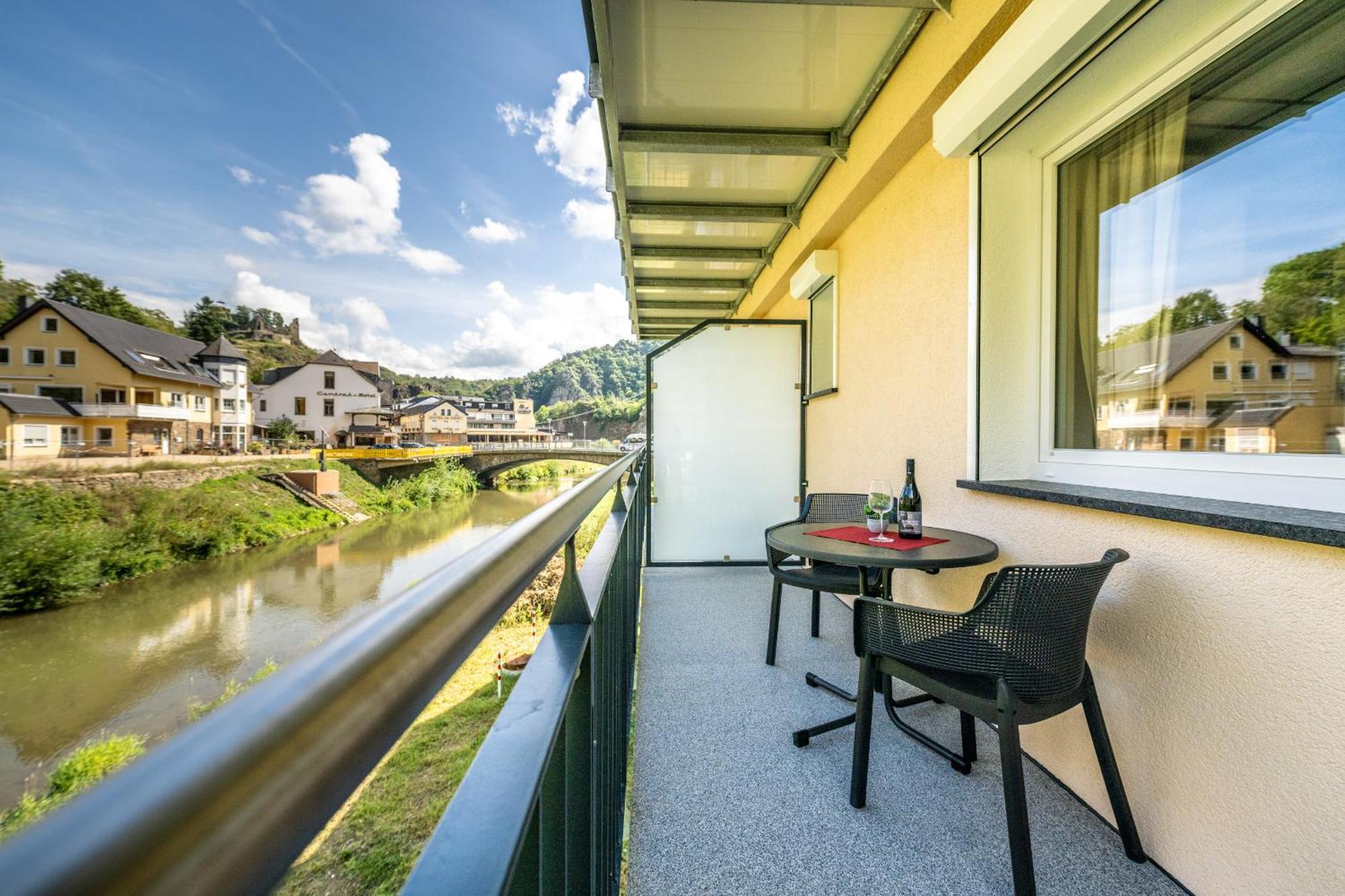 Apart Hotel Lang Altenahr Bagian luar foto